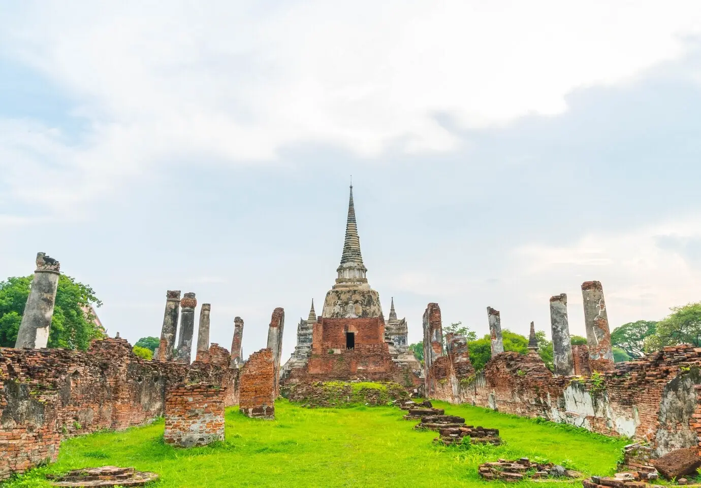 Schöne alte historische Architektur von Ayutthaya in Thailand